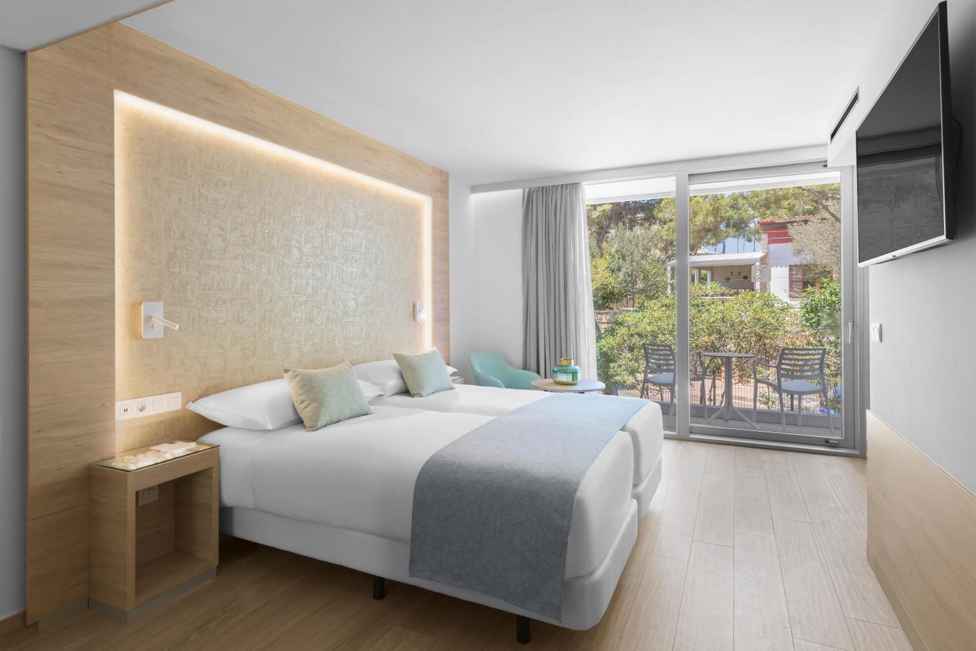 Double Comfort Lemnos Balcony