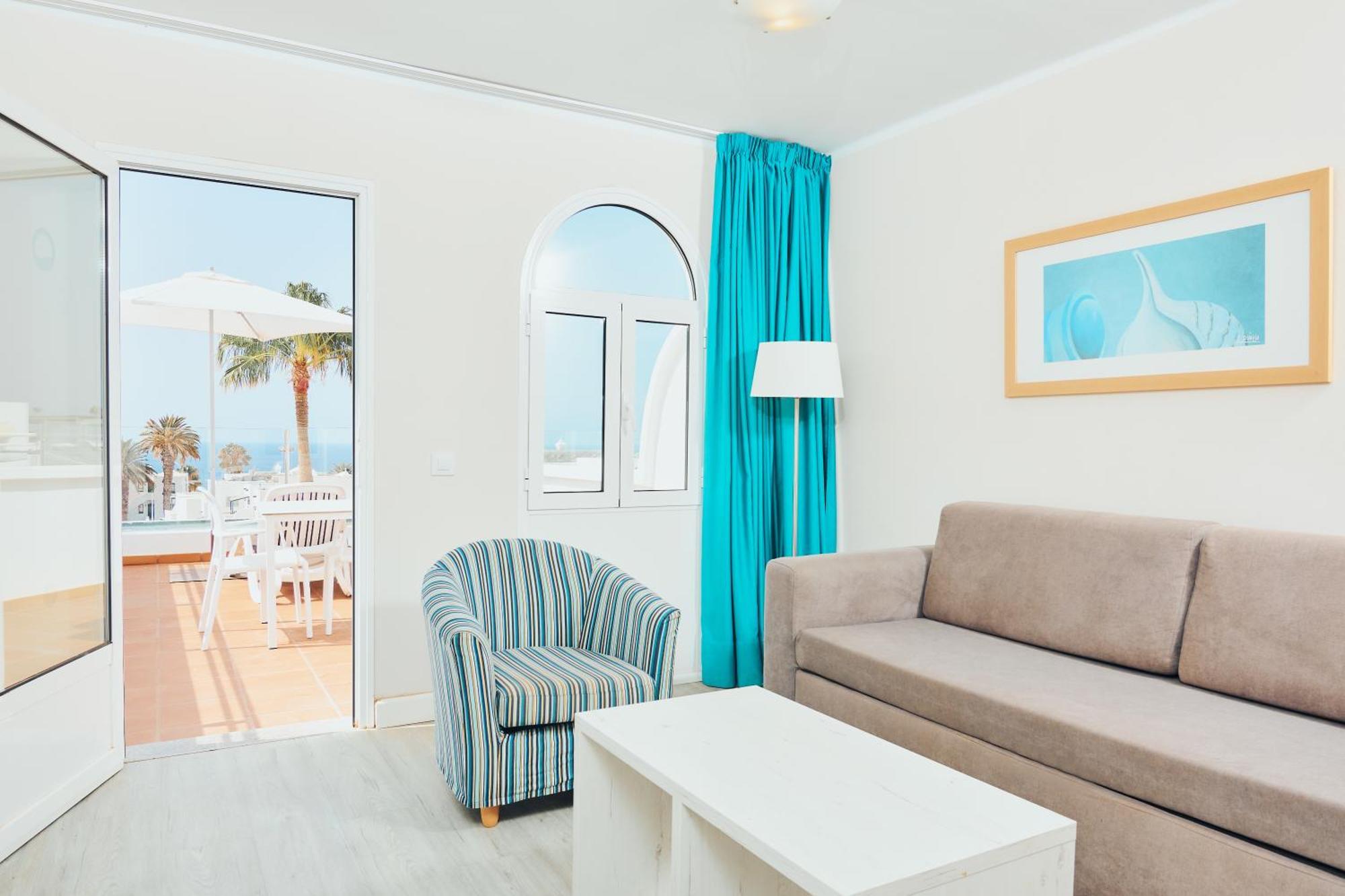 One-Bedroom Apartment,1272470335:JPEG