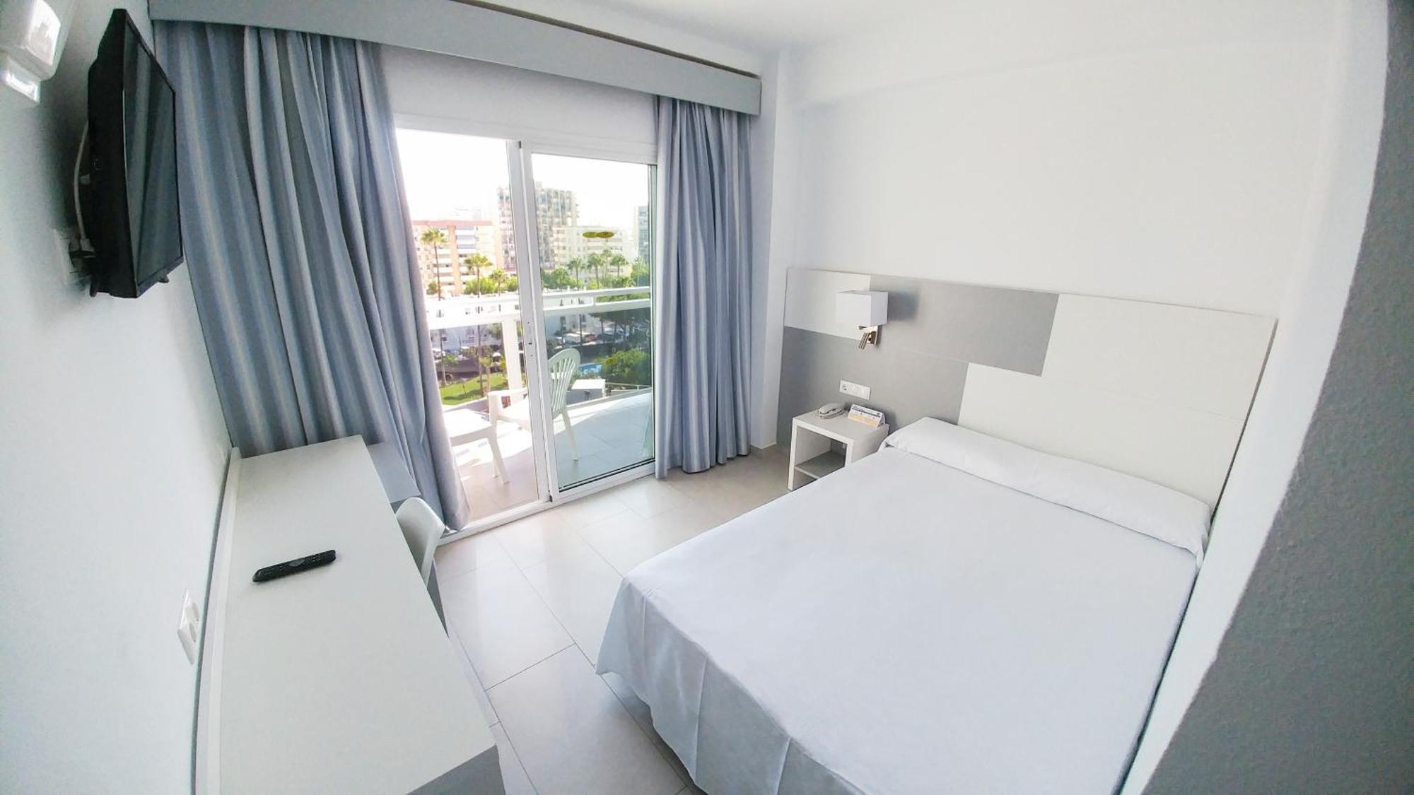 Standard Double Room,749296568:JPEG