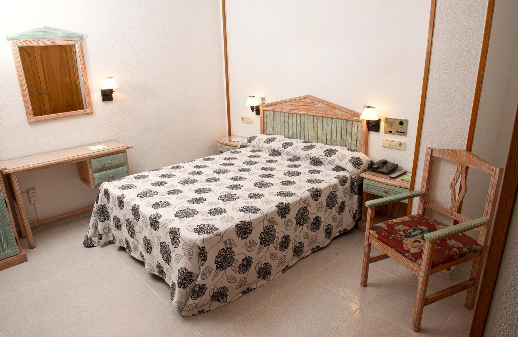 Double Room,1207703977:JPEG