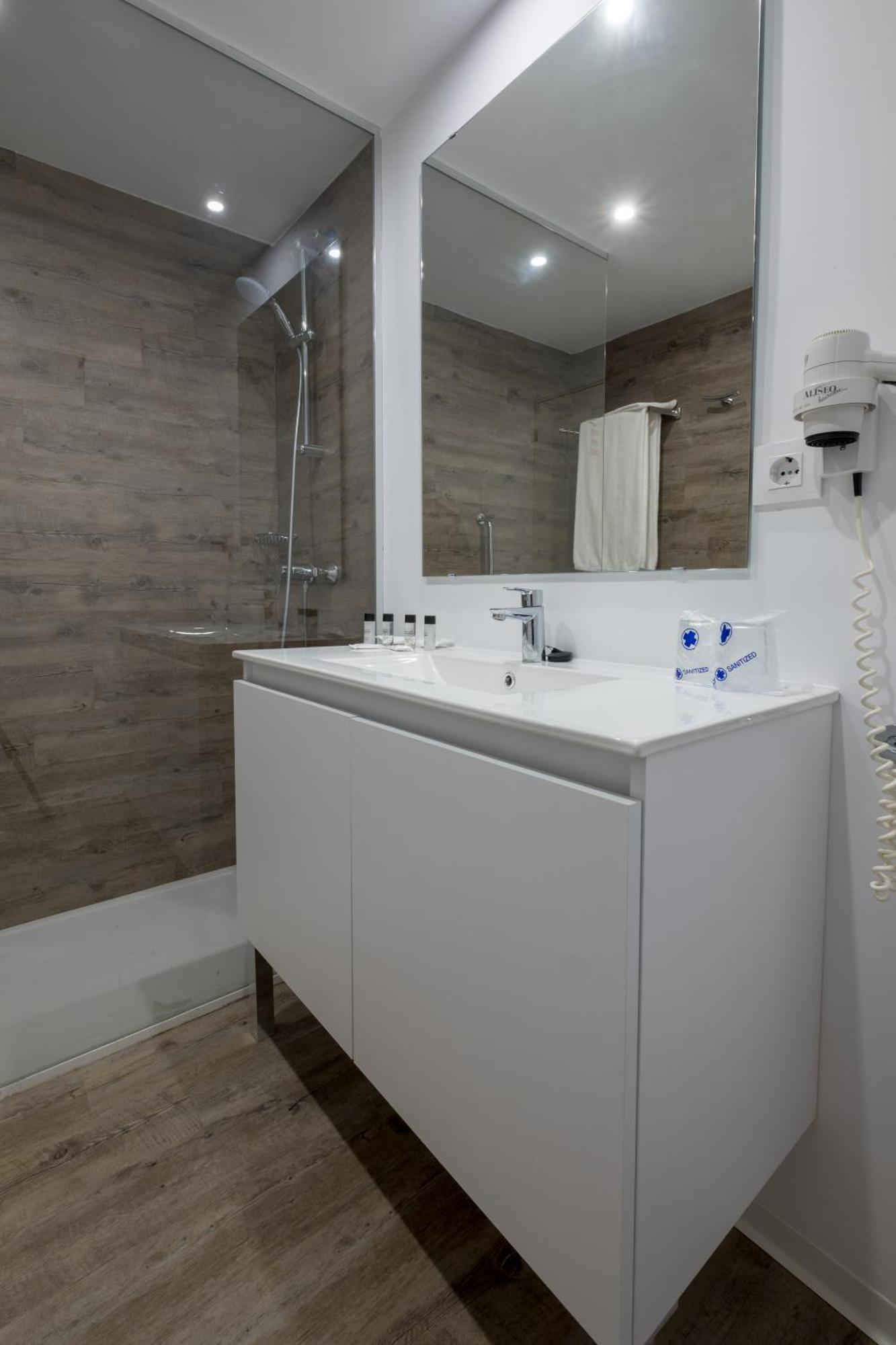 Standard Apartment,1010926756:JPEG