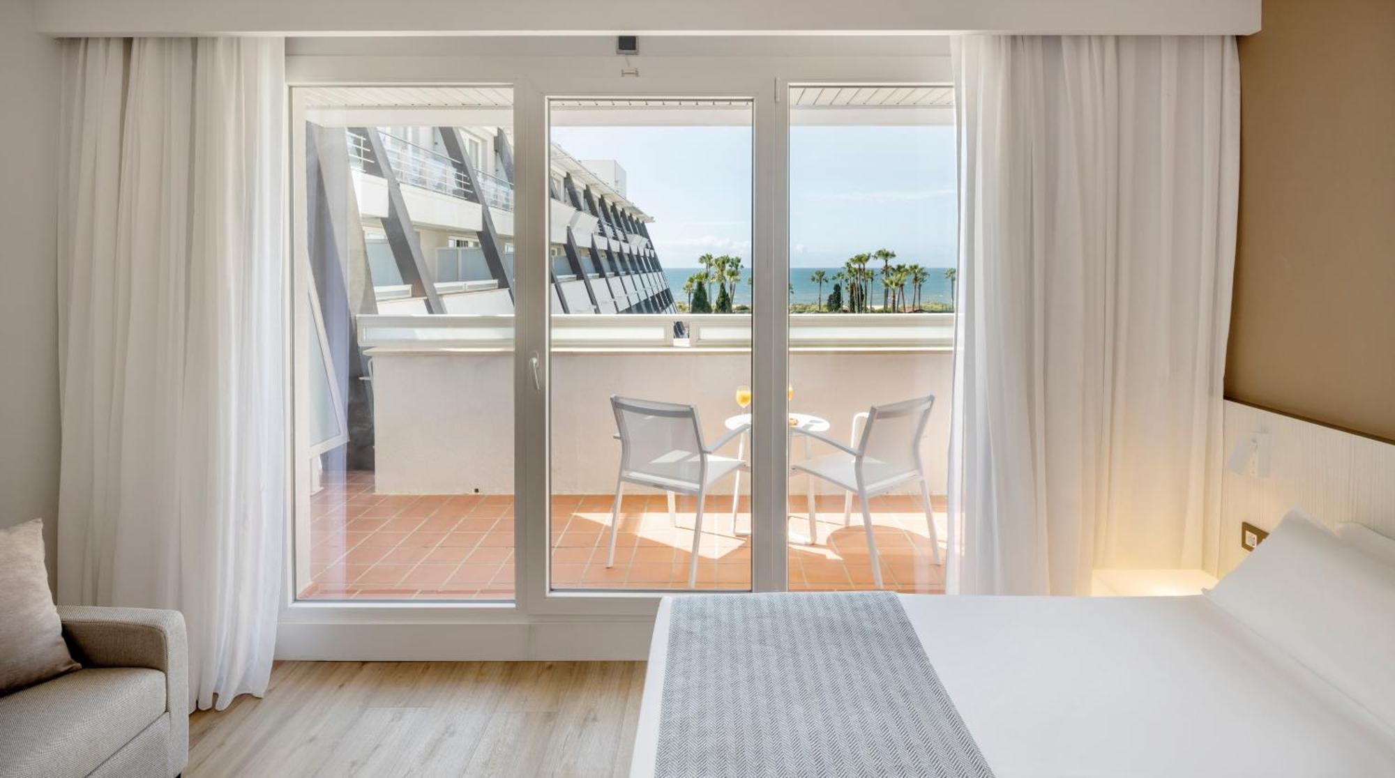 Standard Twin Room Sea View