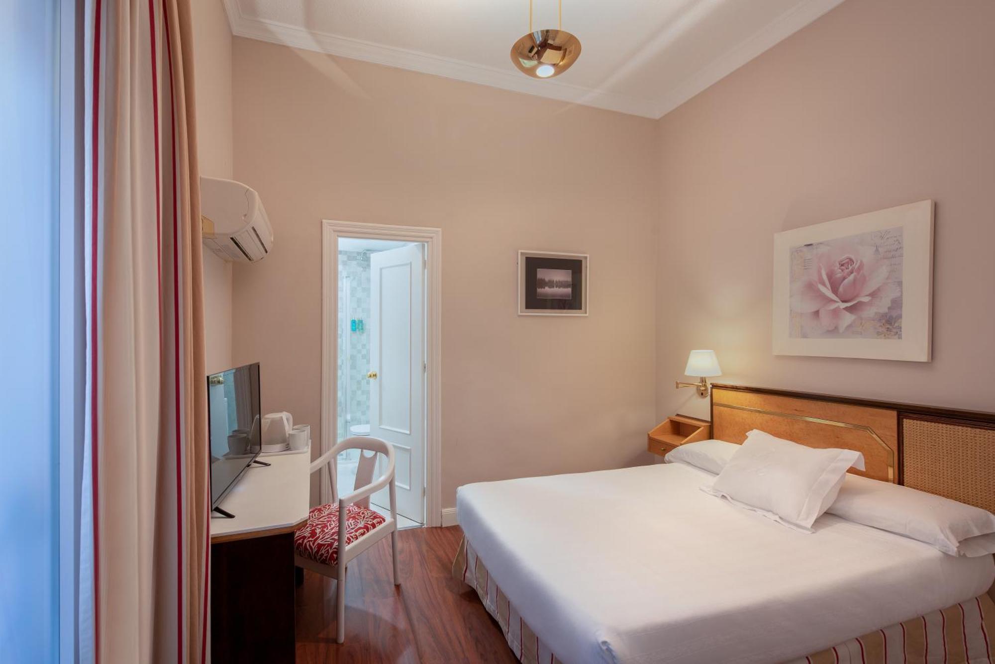 Double Room,1709698665:JPEG