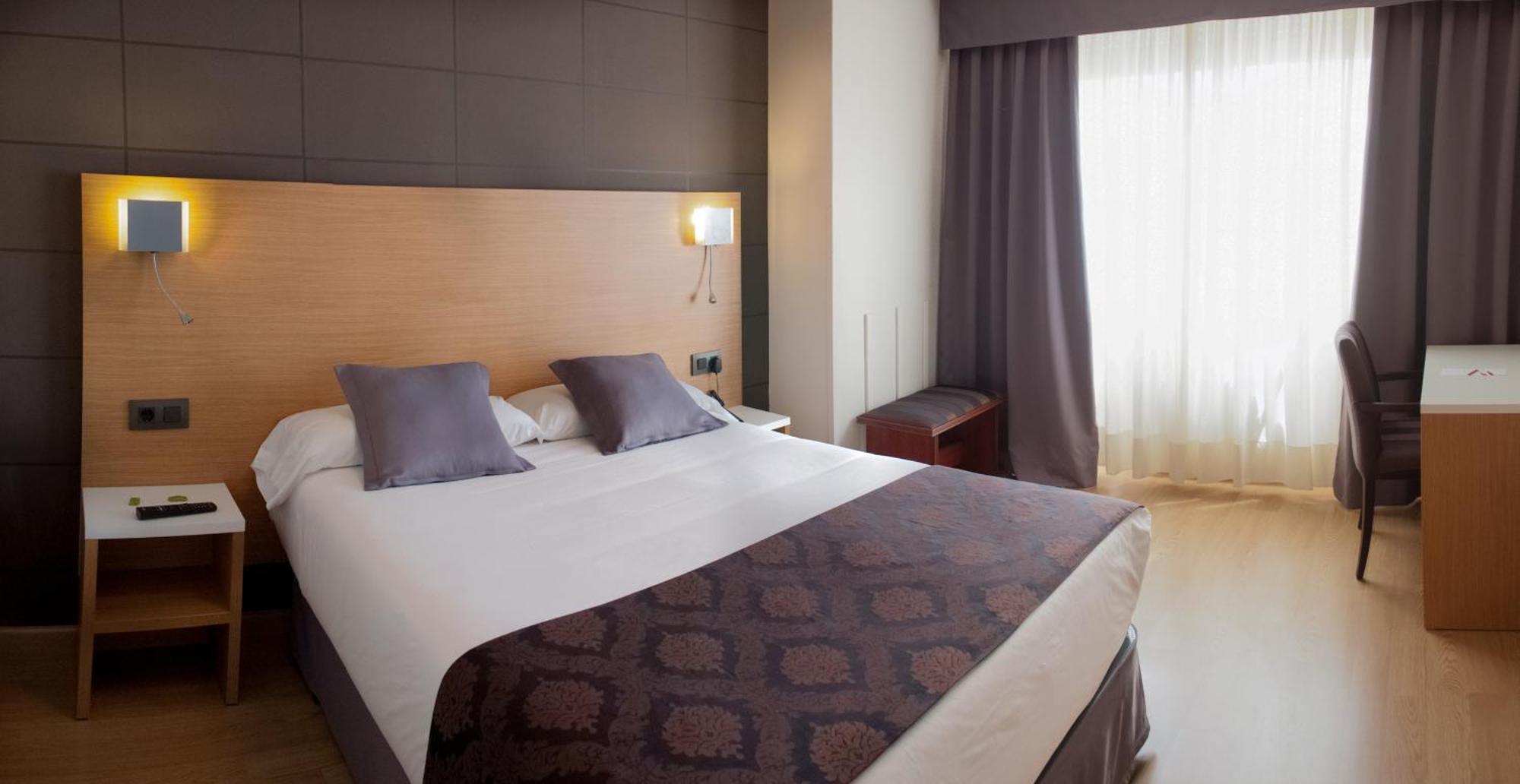 Double or Twin Room,1207827805:JPEG