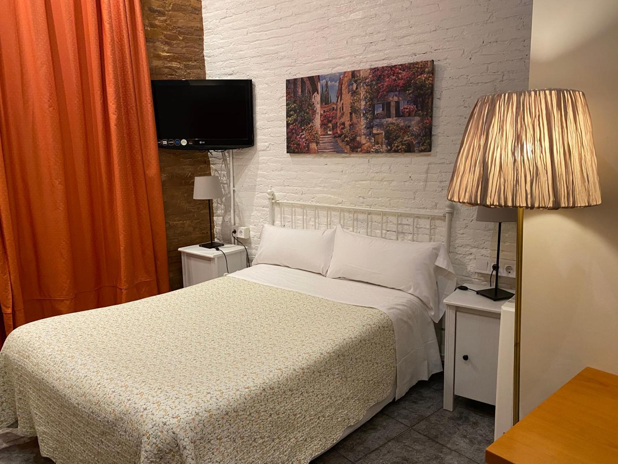 Quintuple Room Private Bathroom