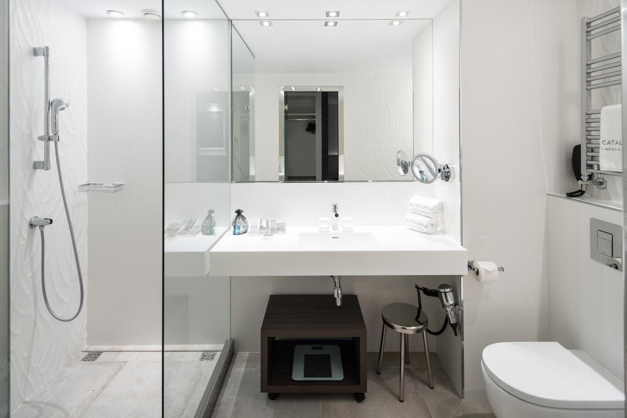 Triple Room (2 Adults + 1 Child),1552061014:JPEG