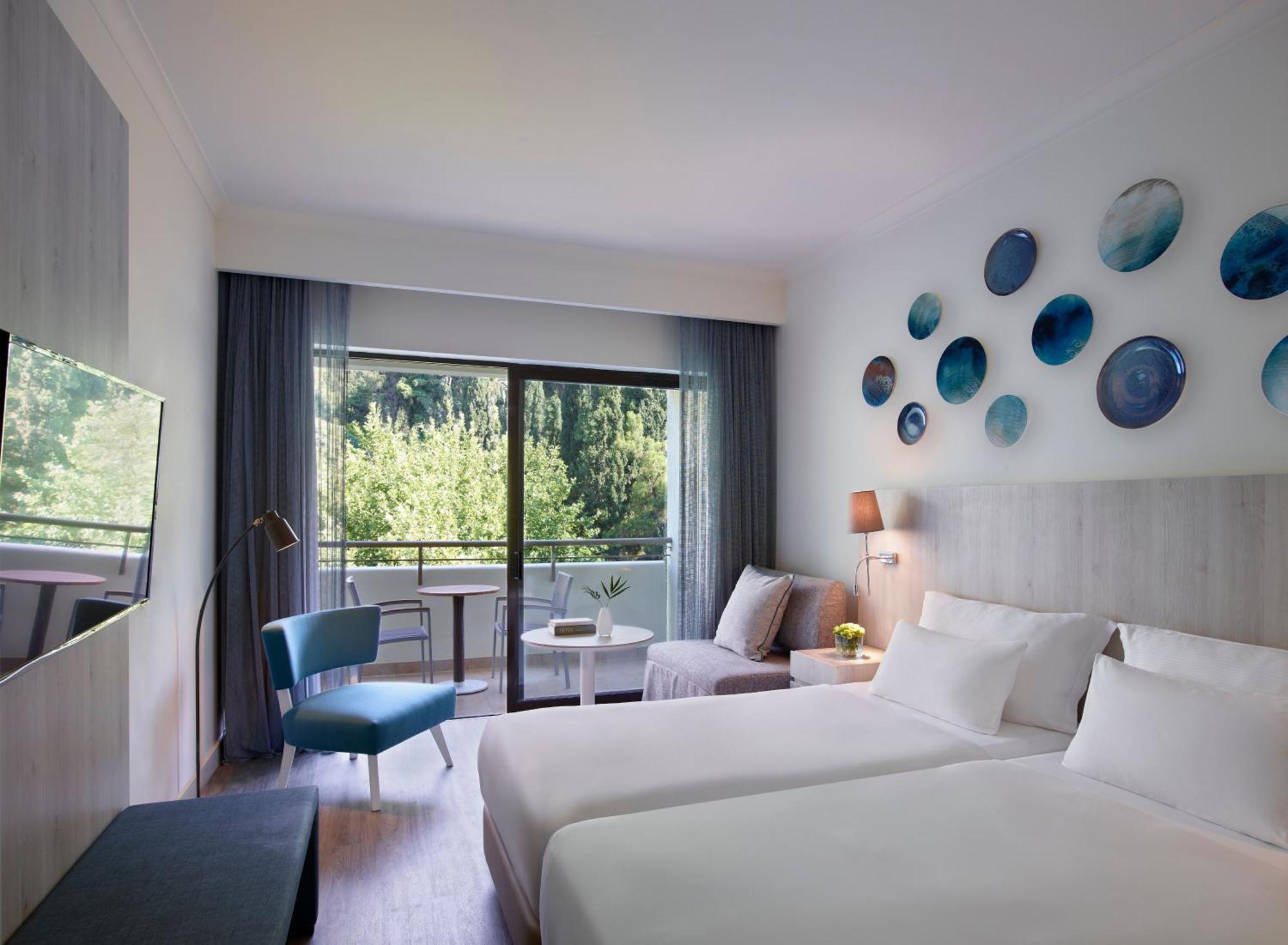 Deluxe Room Forest View