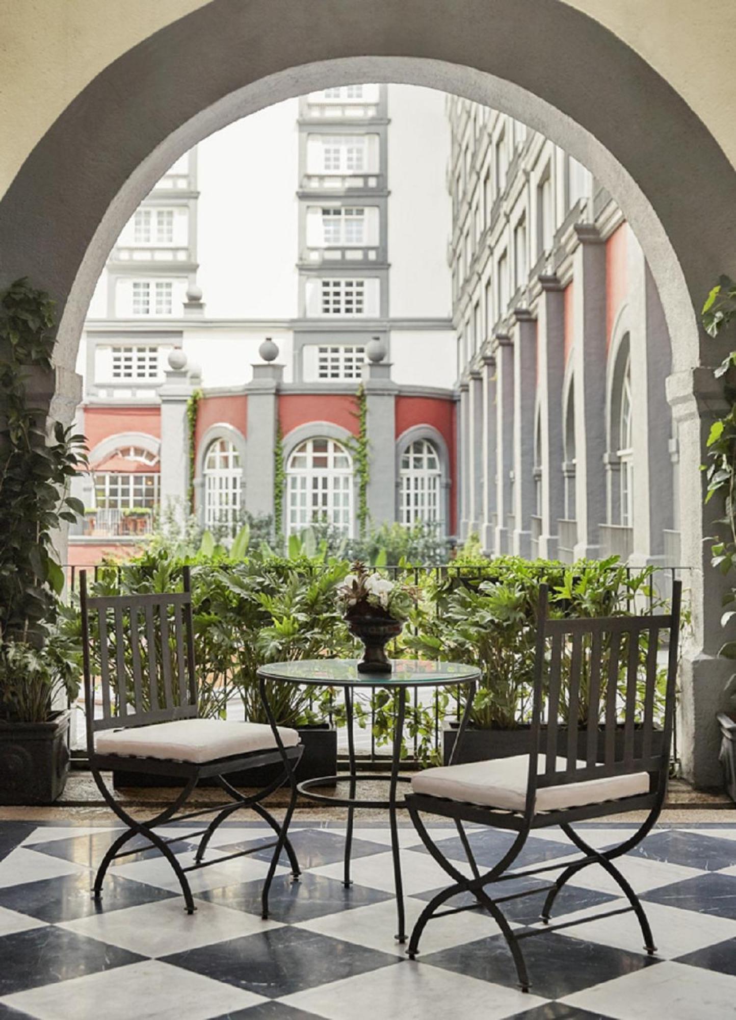 Premier King Room Terrace