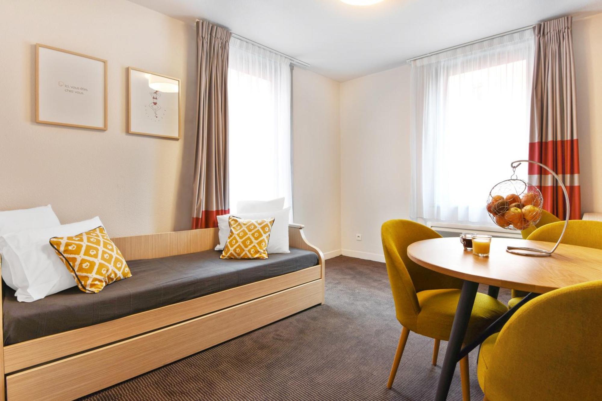 One-Bedroom Apartment