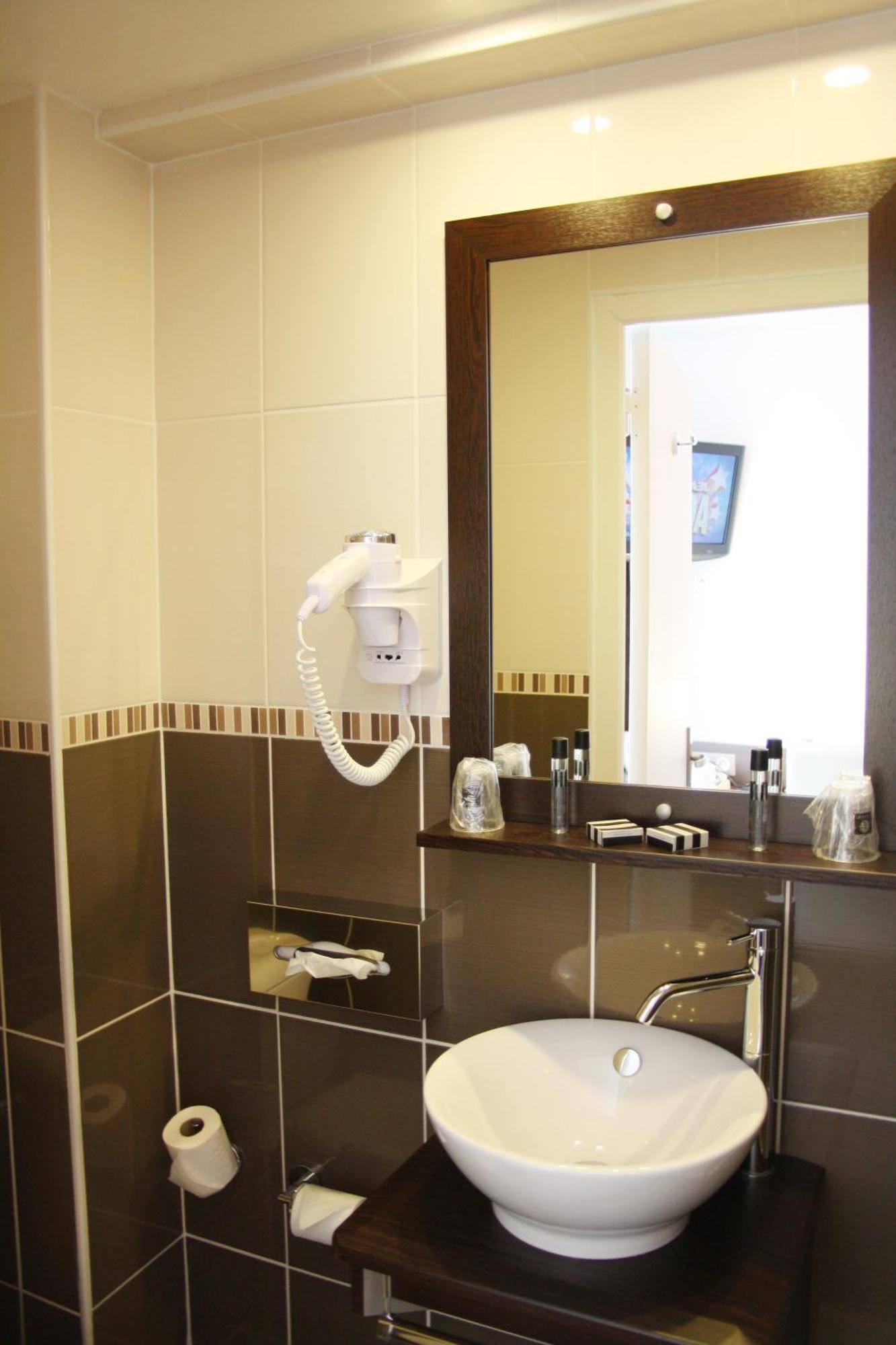 Premium Quadruple Room,1208495206:JPEG