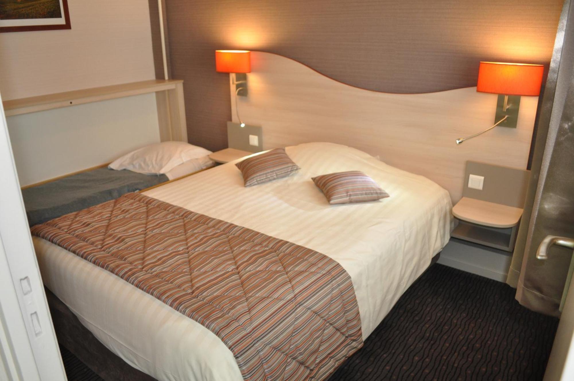 Triple Room,1308601996:JPEG