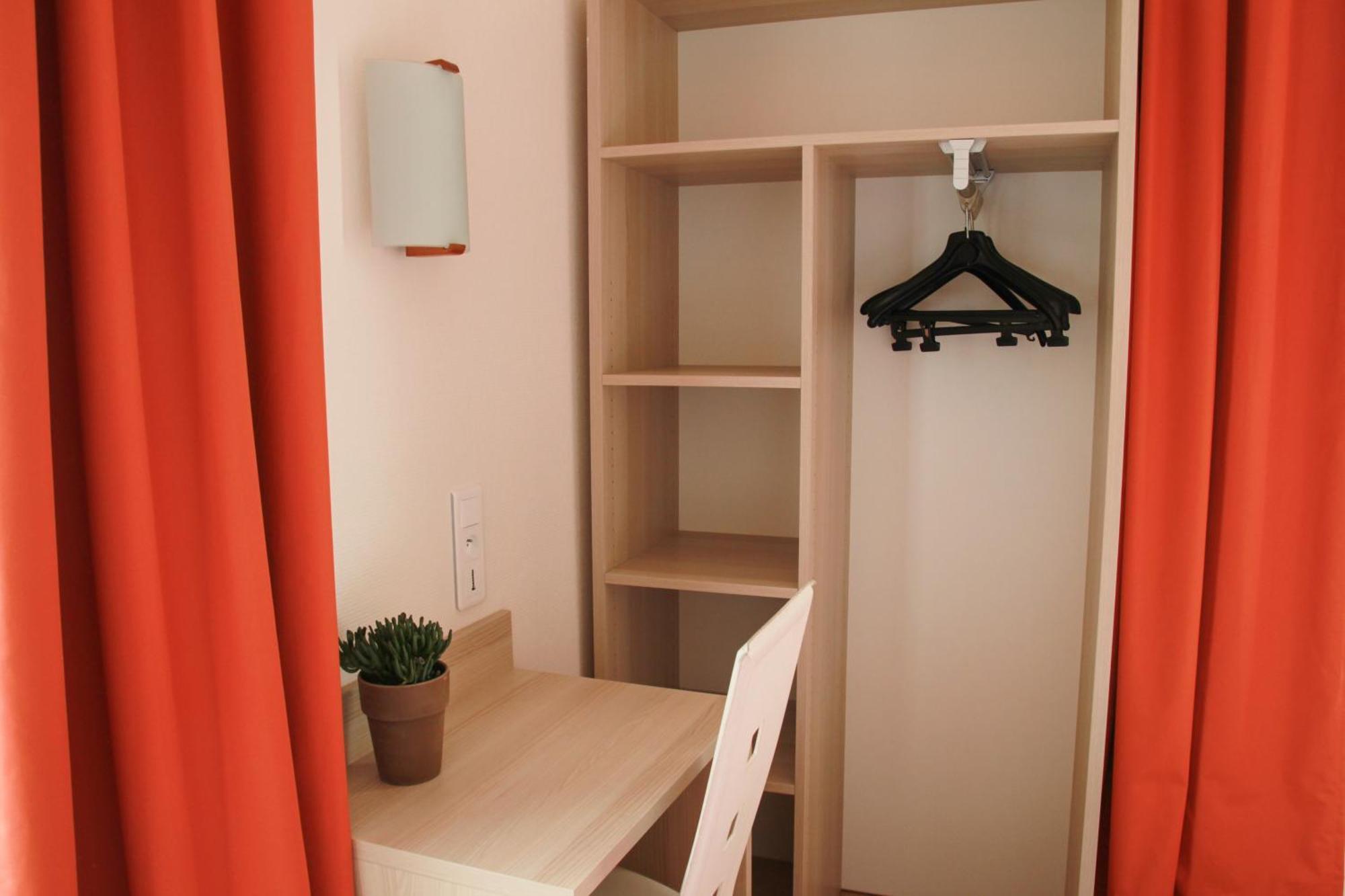 Triple Room,1739392277:JPEG