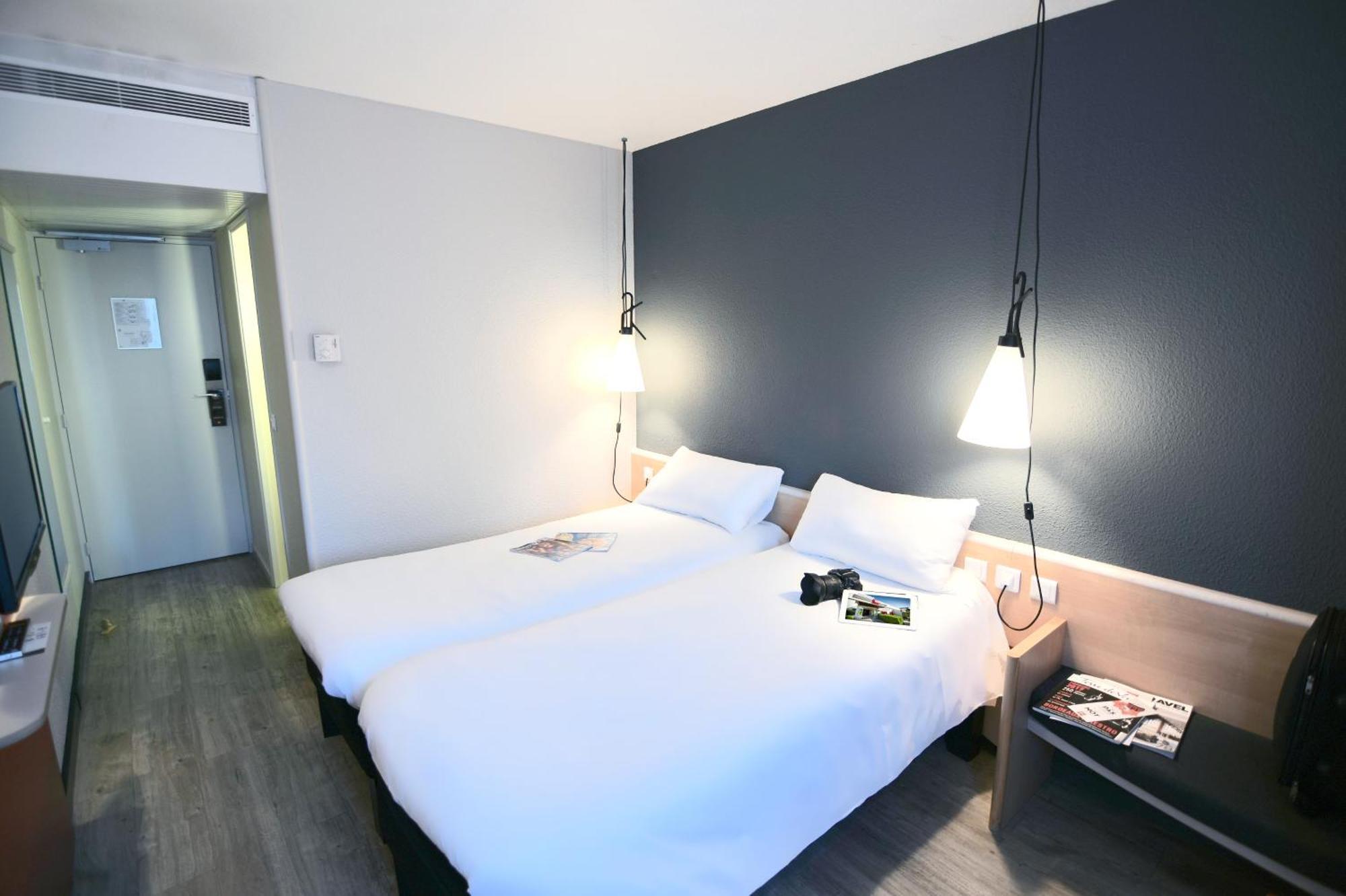 Standard Twin Room,758101240:JPEG