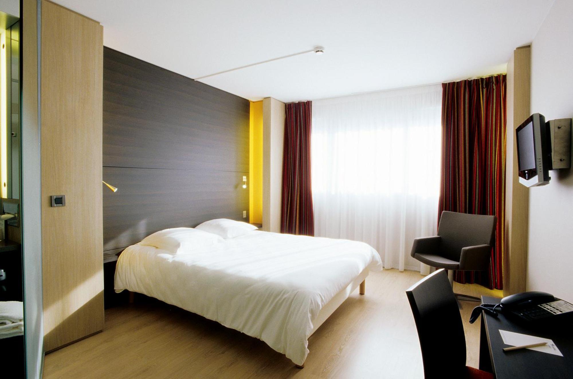 Superior Double Room,680345574:JPEG