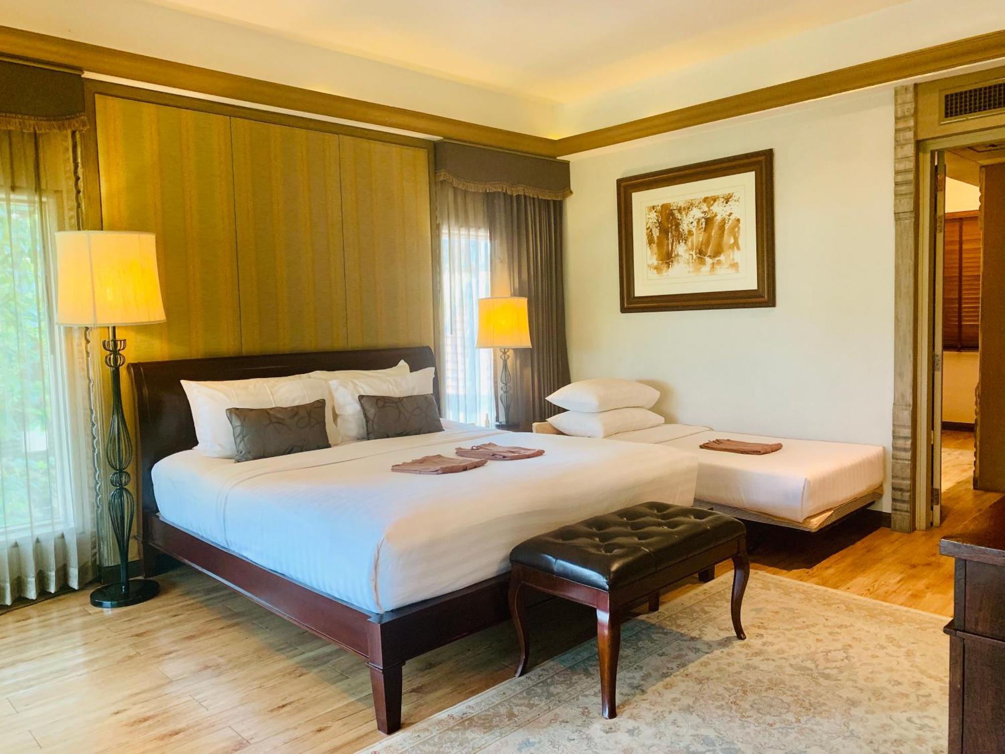 Junior Suite Room Balcony
