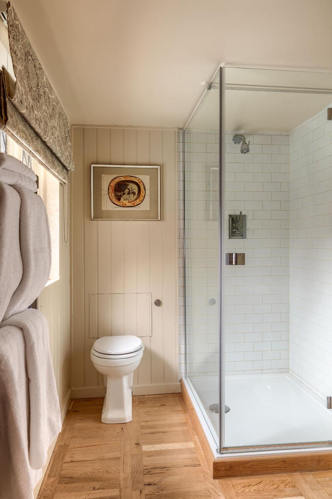 Deluxe Double Room Bath