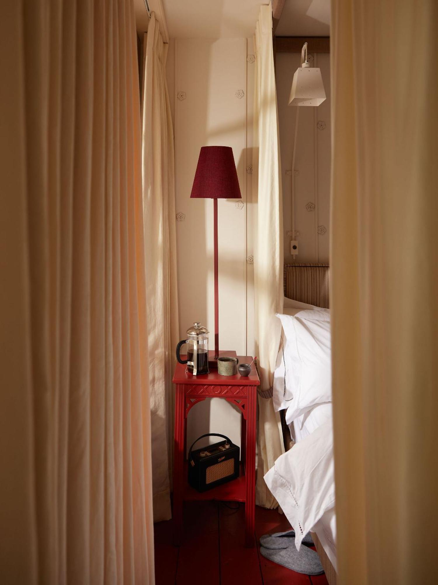 Guest Room,1597543573:JPEG