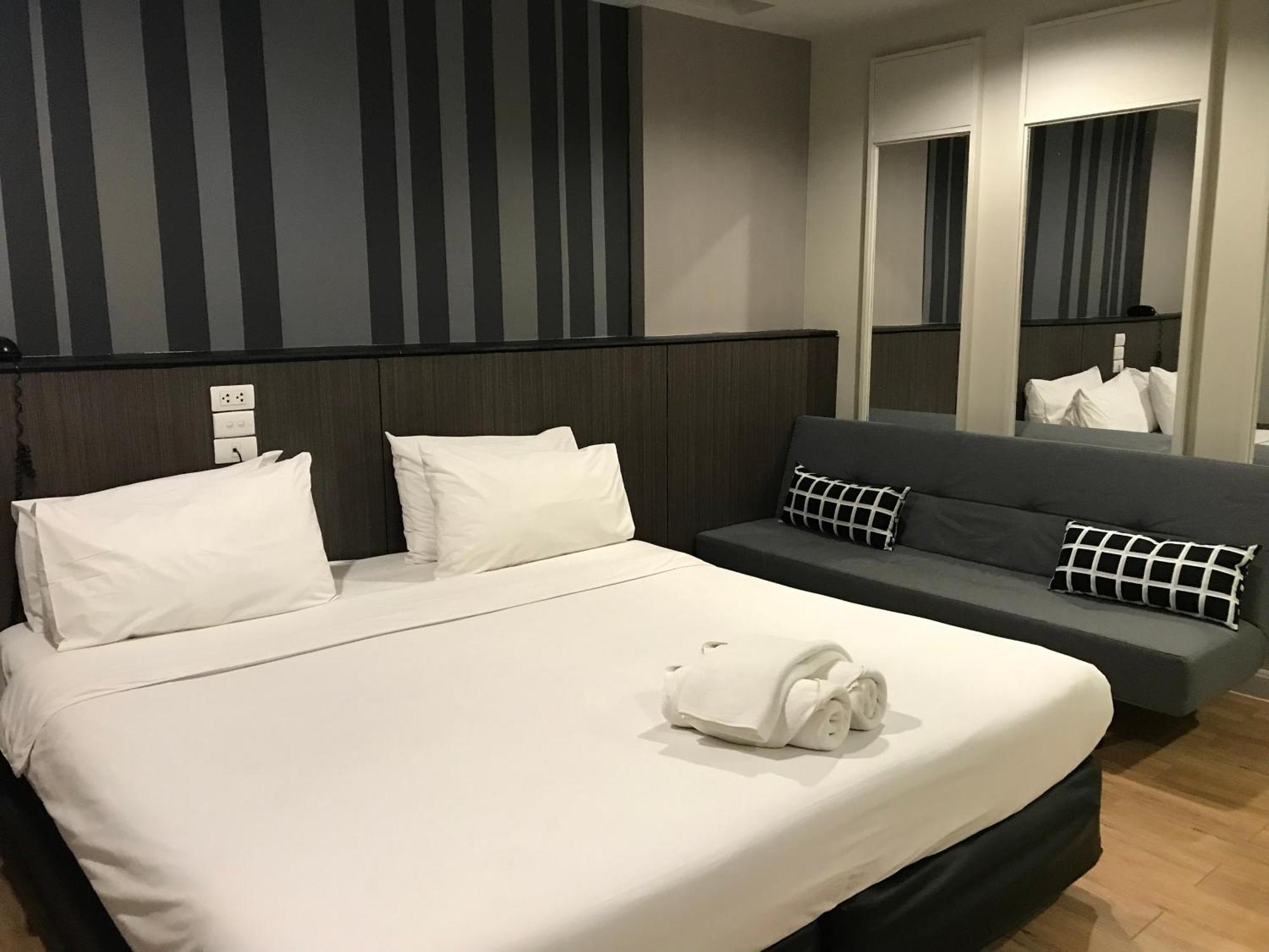 Standard King Room,1208996995:JPEG