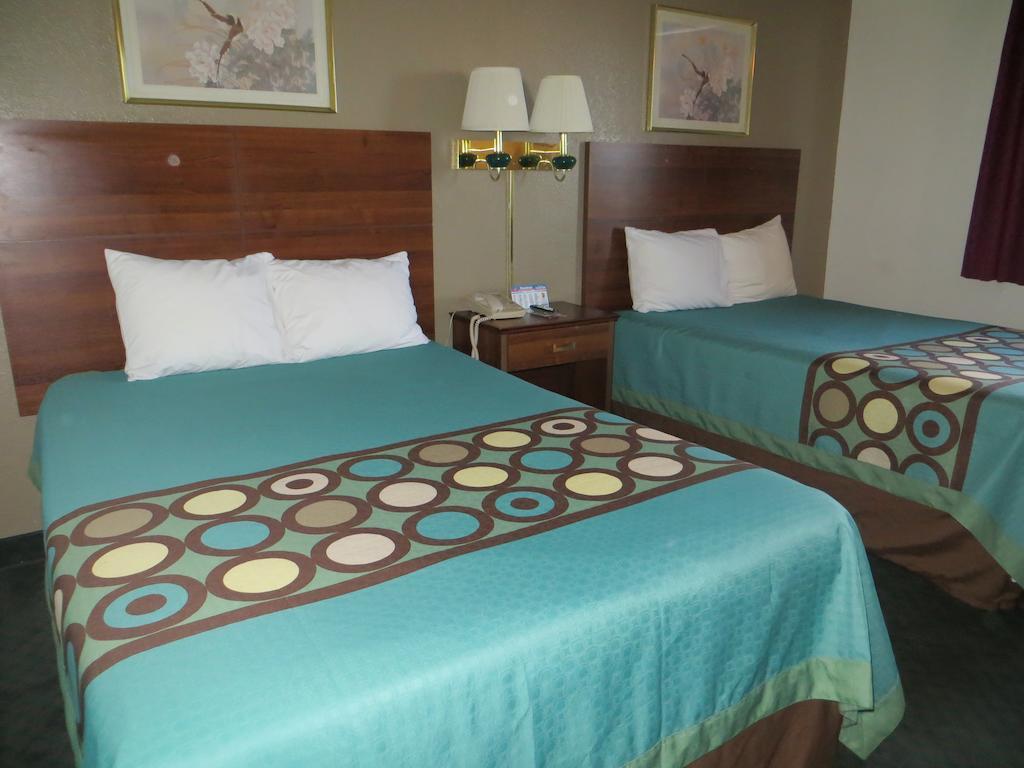 Double Room Two Double Beds Non-Smoking