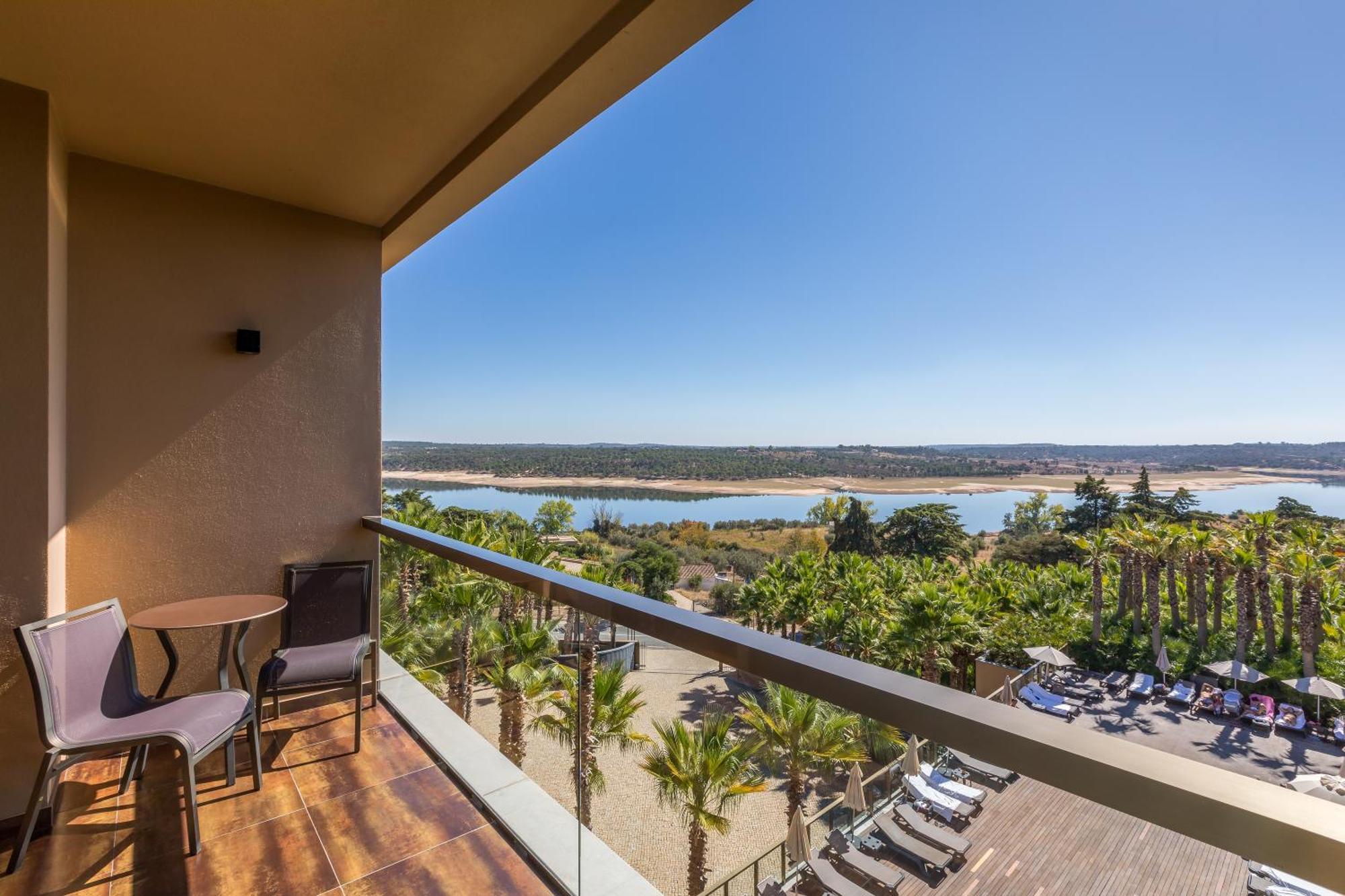 Superior Double Room Lake View