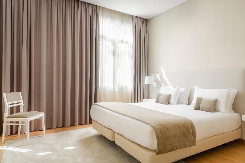 Double Room Romantic,1209235327:JPEG