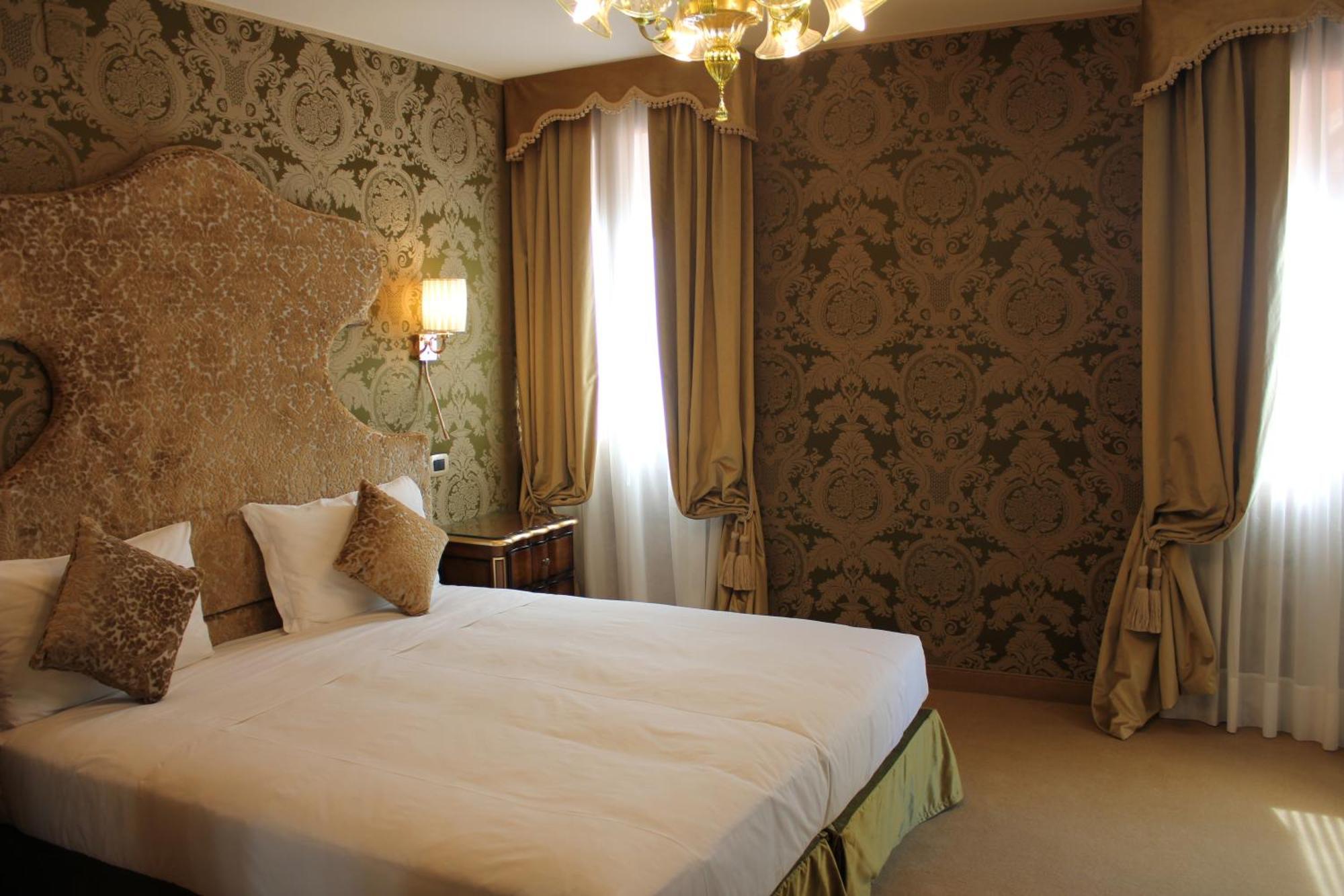 Superior Double or Twin Room,1710291726:JPEG