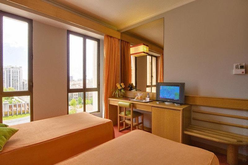 Twin Room,1088227168:JPEG