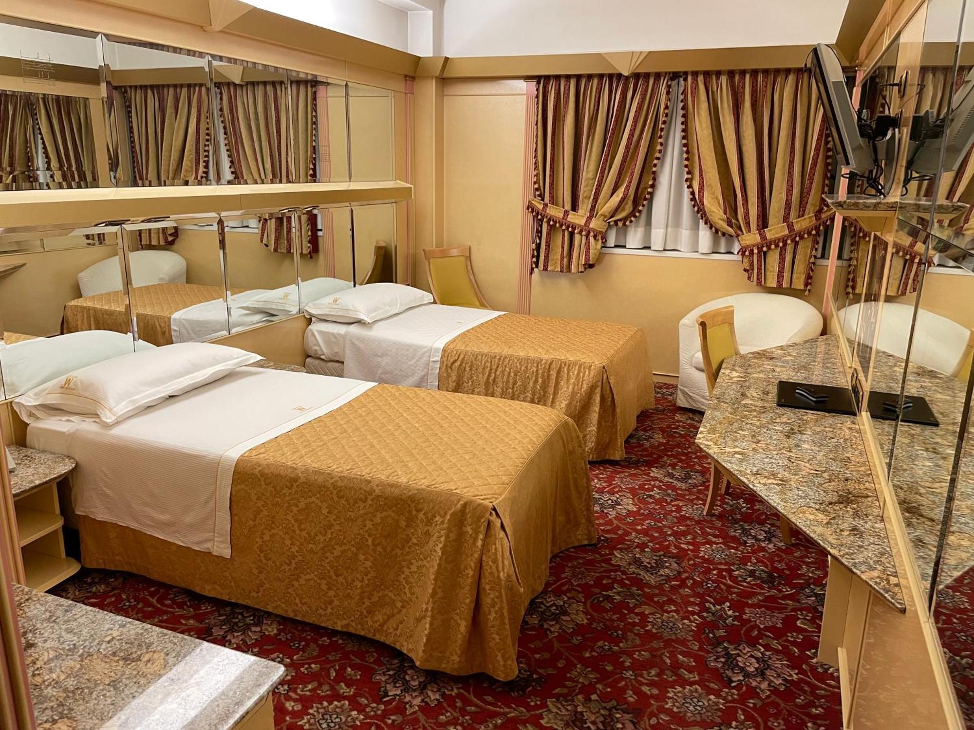 Standard Twin Room,1209284098:JPEG