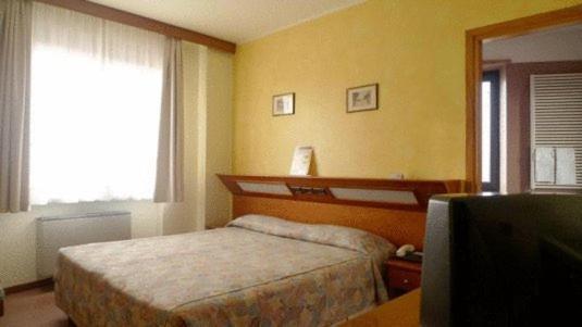 Double Room,62212663:JPEG