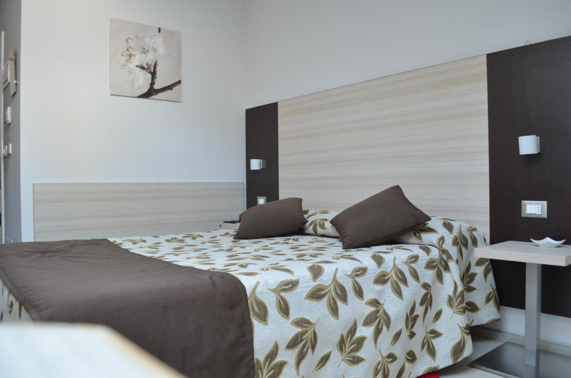 Standard Single Room,1498639582:JPEG