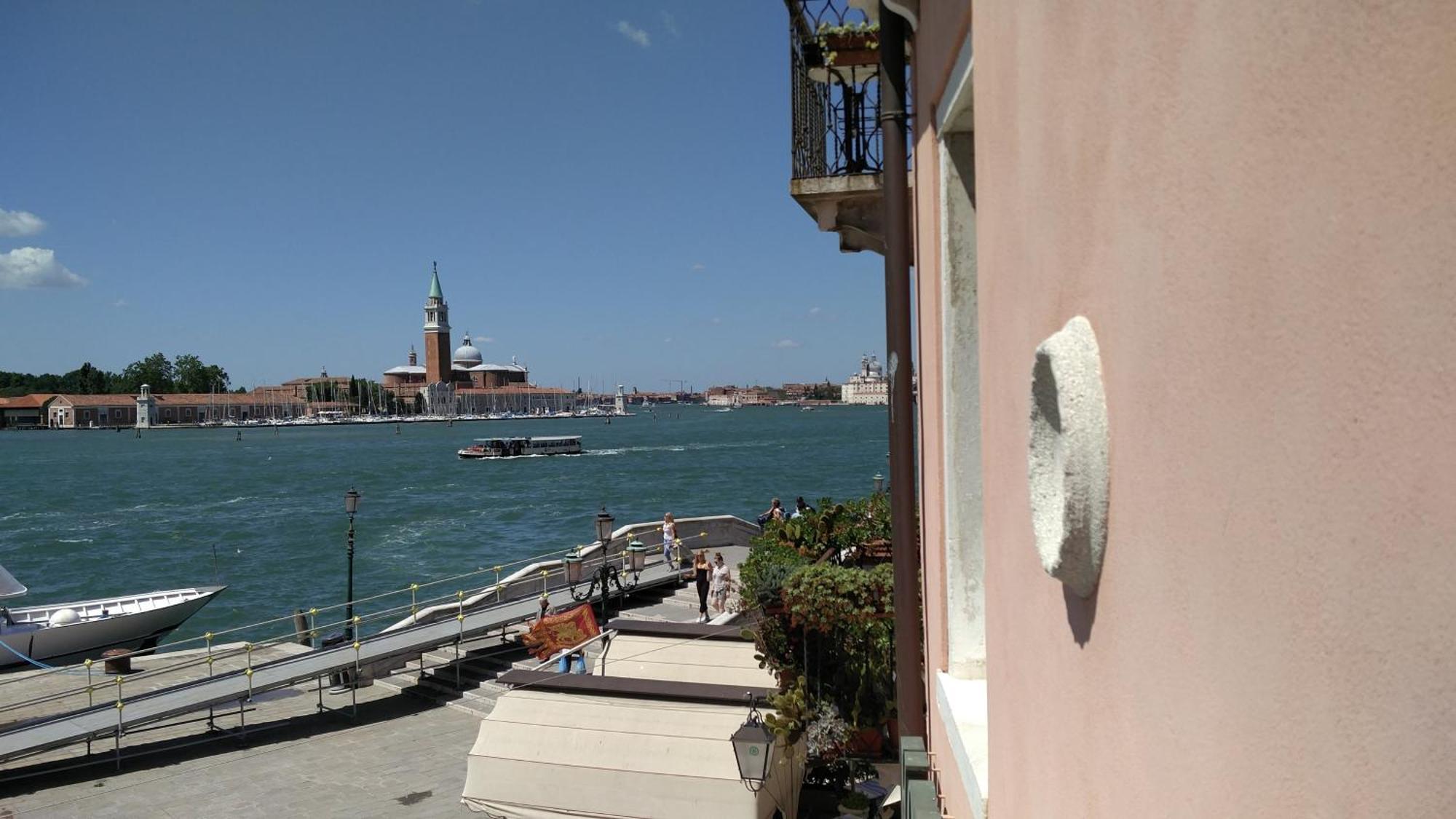 Superior Double or Twin Room Lagoon View