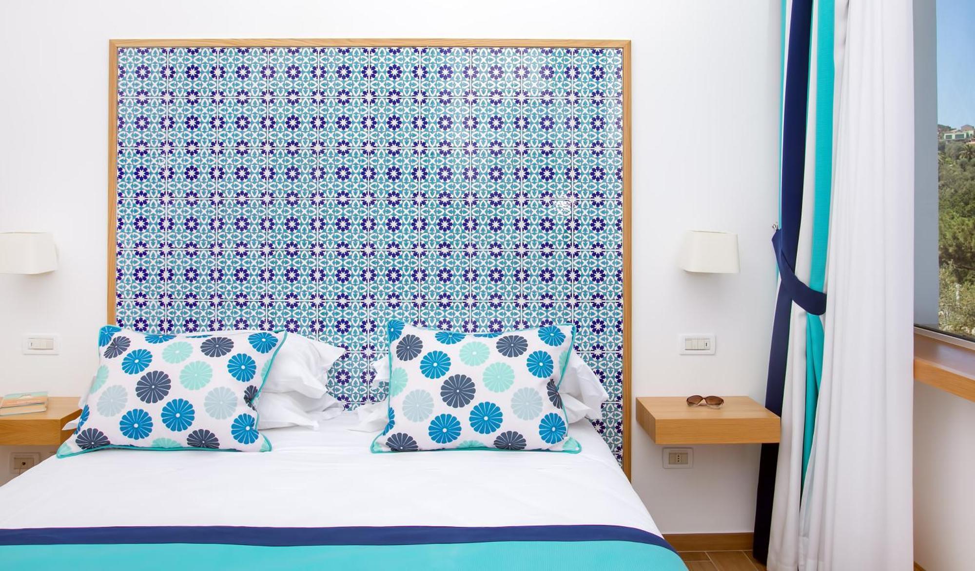 Standard Double or Twin Room,462137496:JPEG
