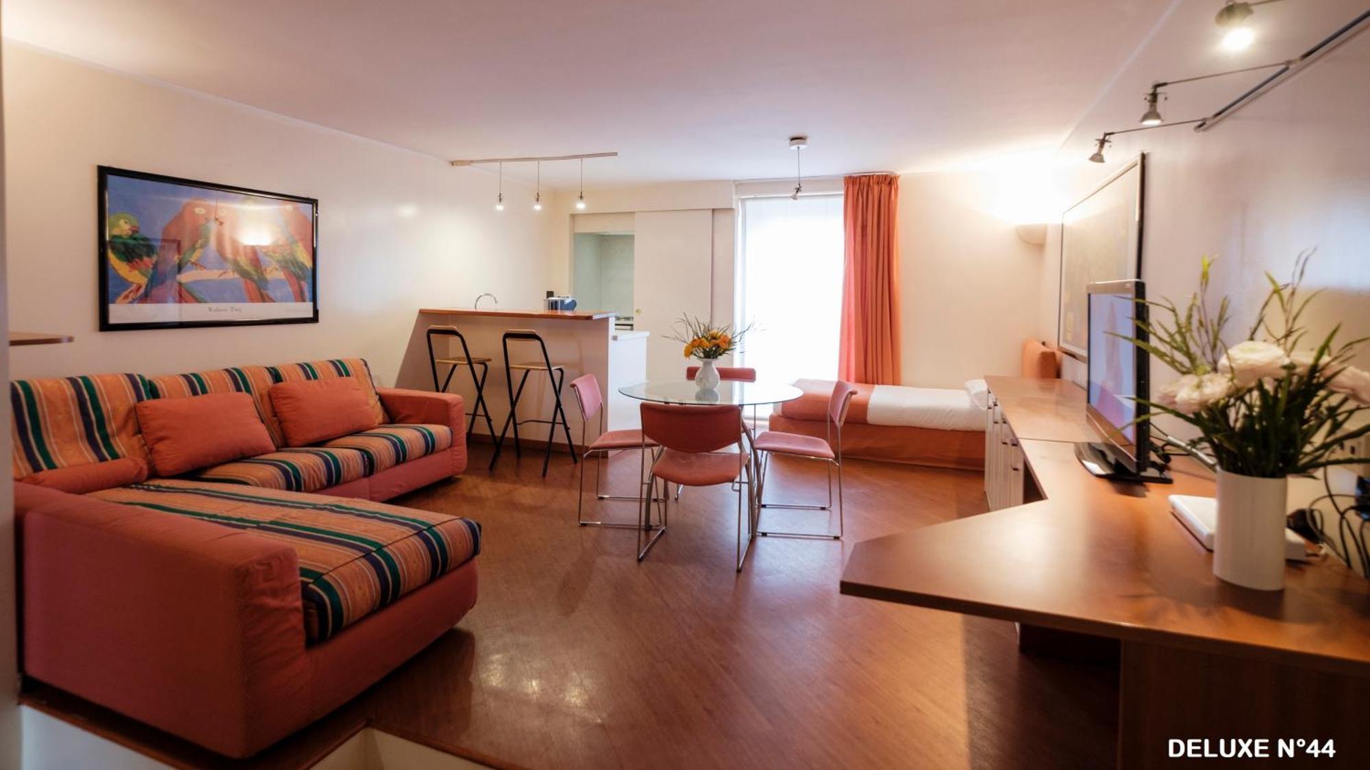 One-Bedroom Apartment,1356837323:JPEG