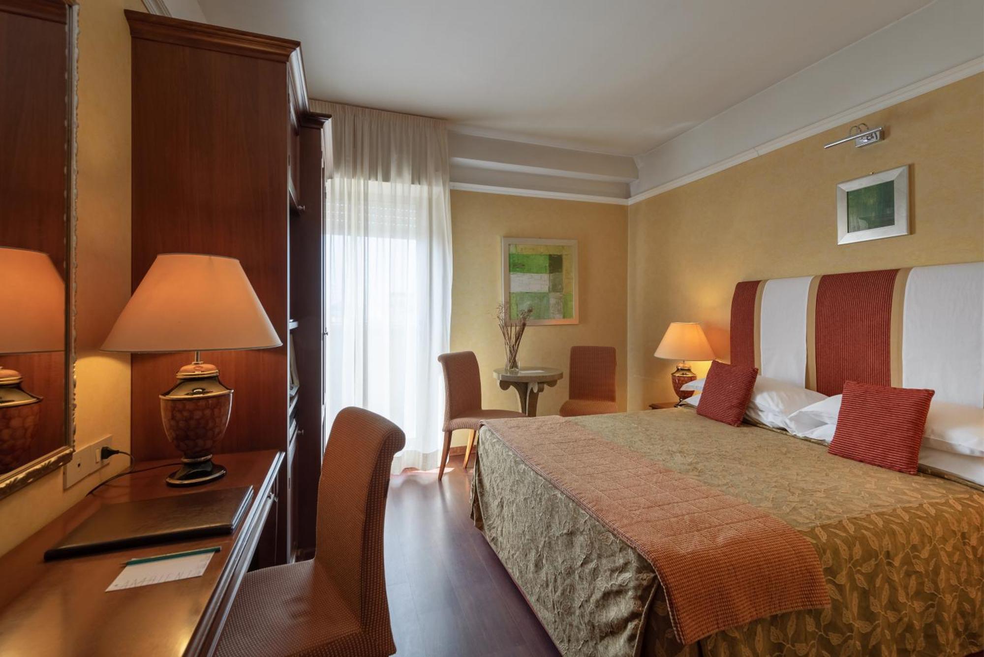 Classic Triple Room