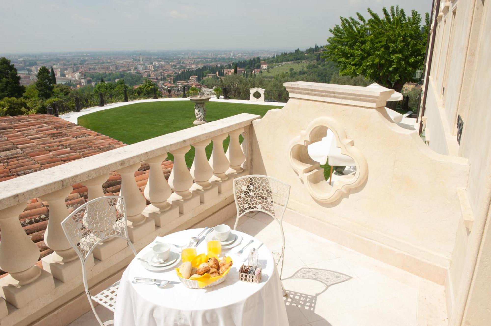 Luxury Suite Terrace,1274625235:JPEG