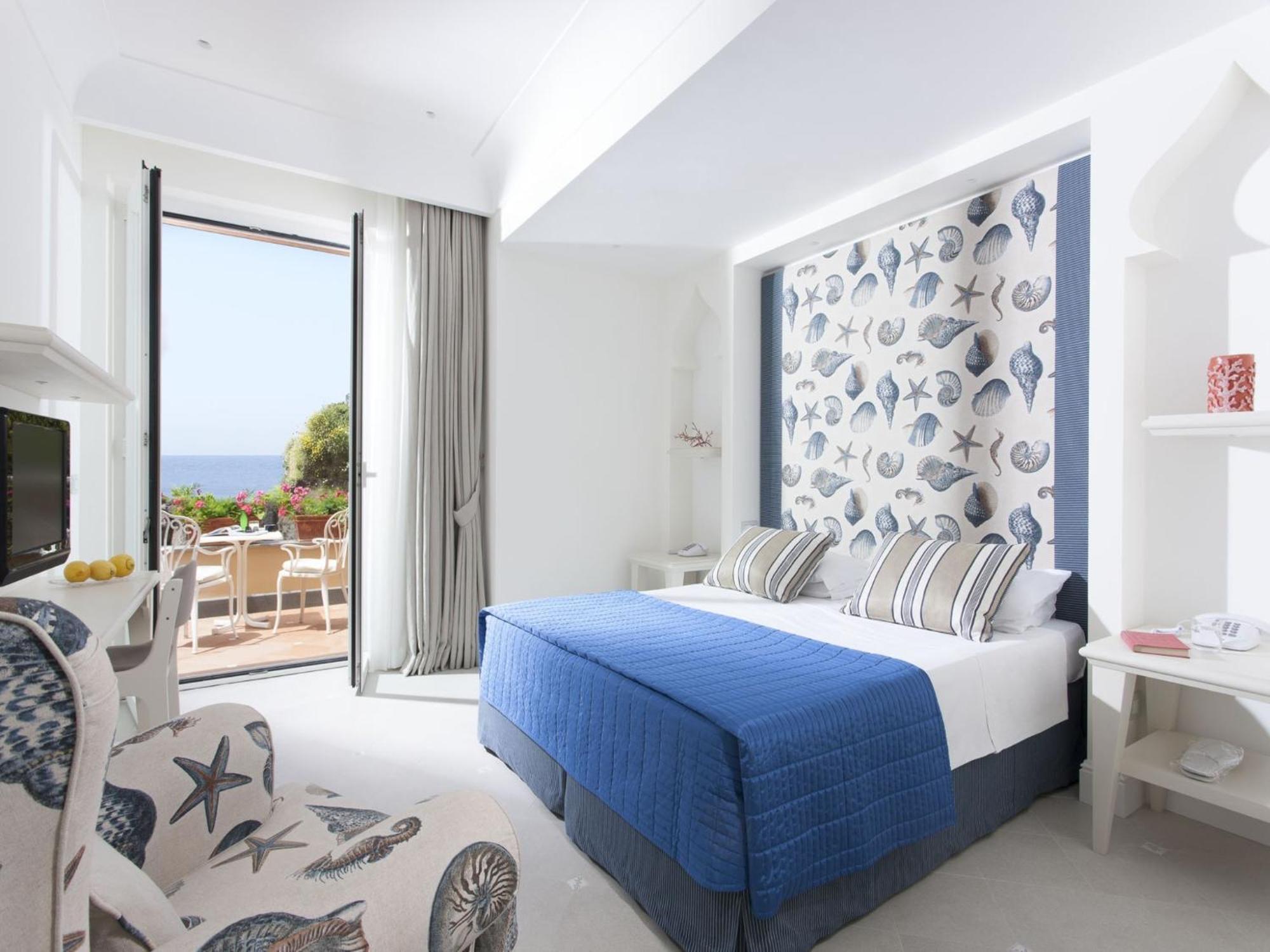 Superior Double or Twin Room Sea View