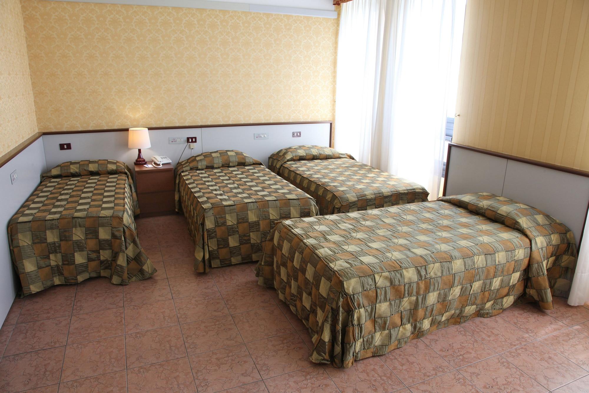 Classic Quadruple Room