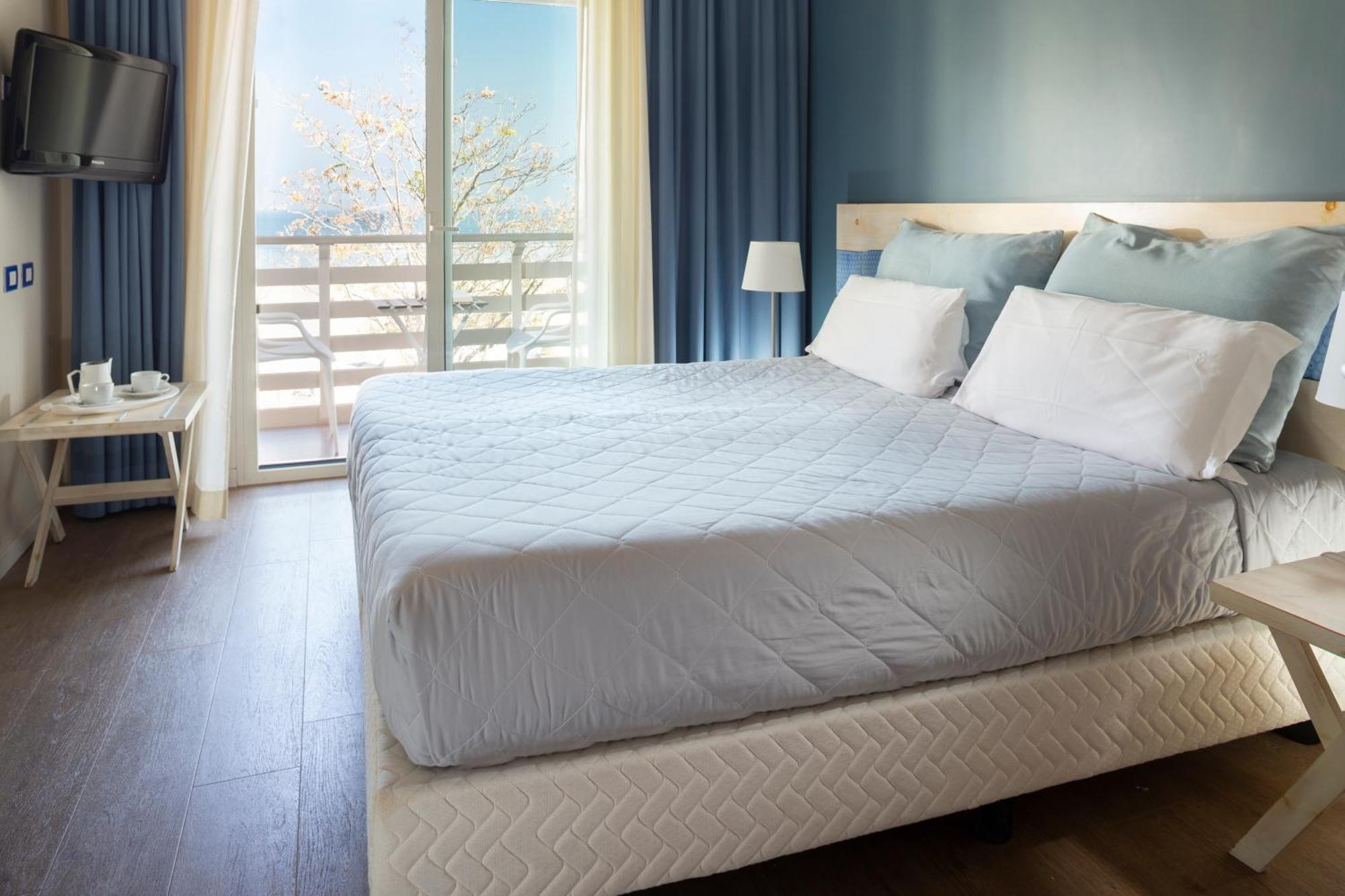 Double Room Balcony Sea View