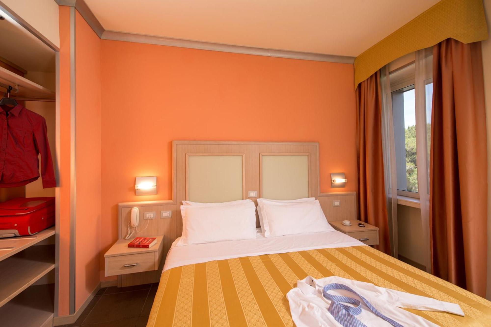 Triple Room,1209480556:JPEG