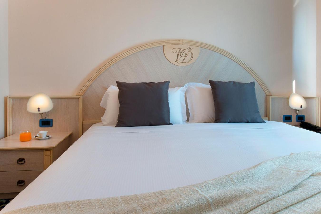 Junior Suite,1328217116:JPEG