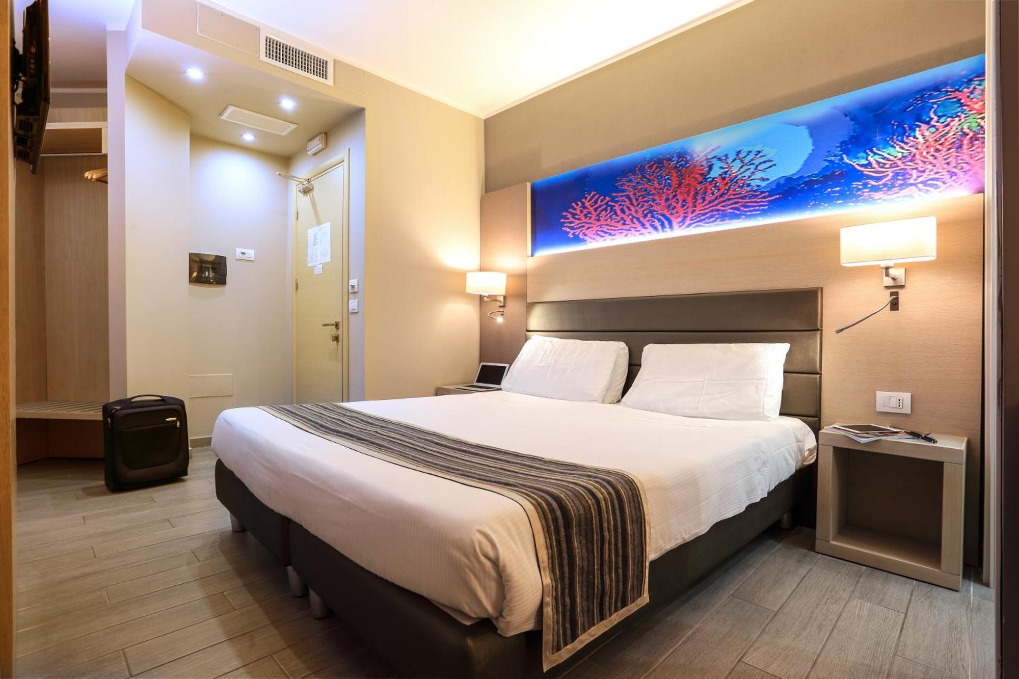 Deluxe Double or Twin Room Sea View