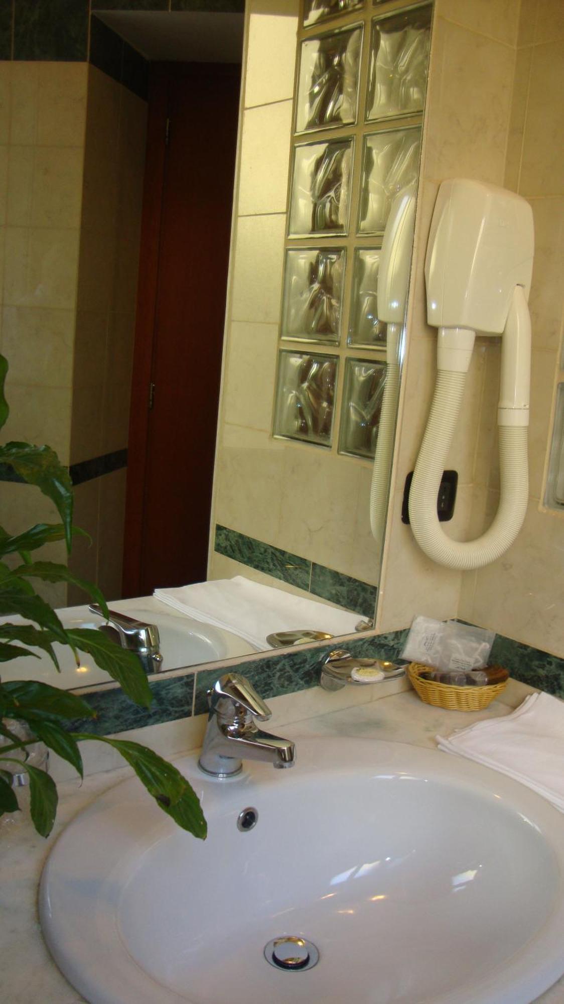 Triple Room,1209616228:JPEG