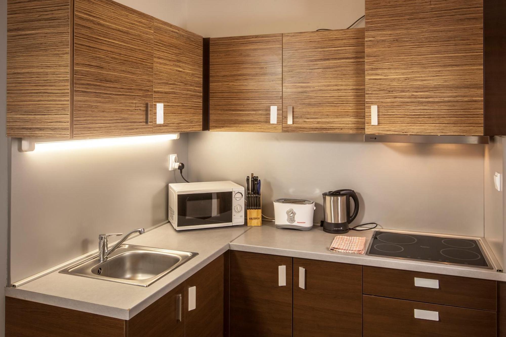 Deluxe Two-Bedroom Apartment Air-conditioning,1651178242:JPEG