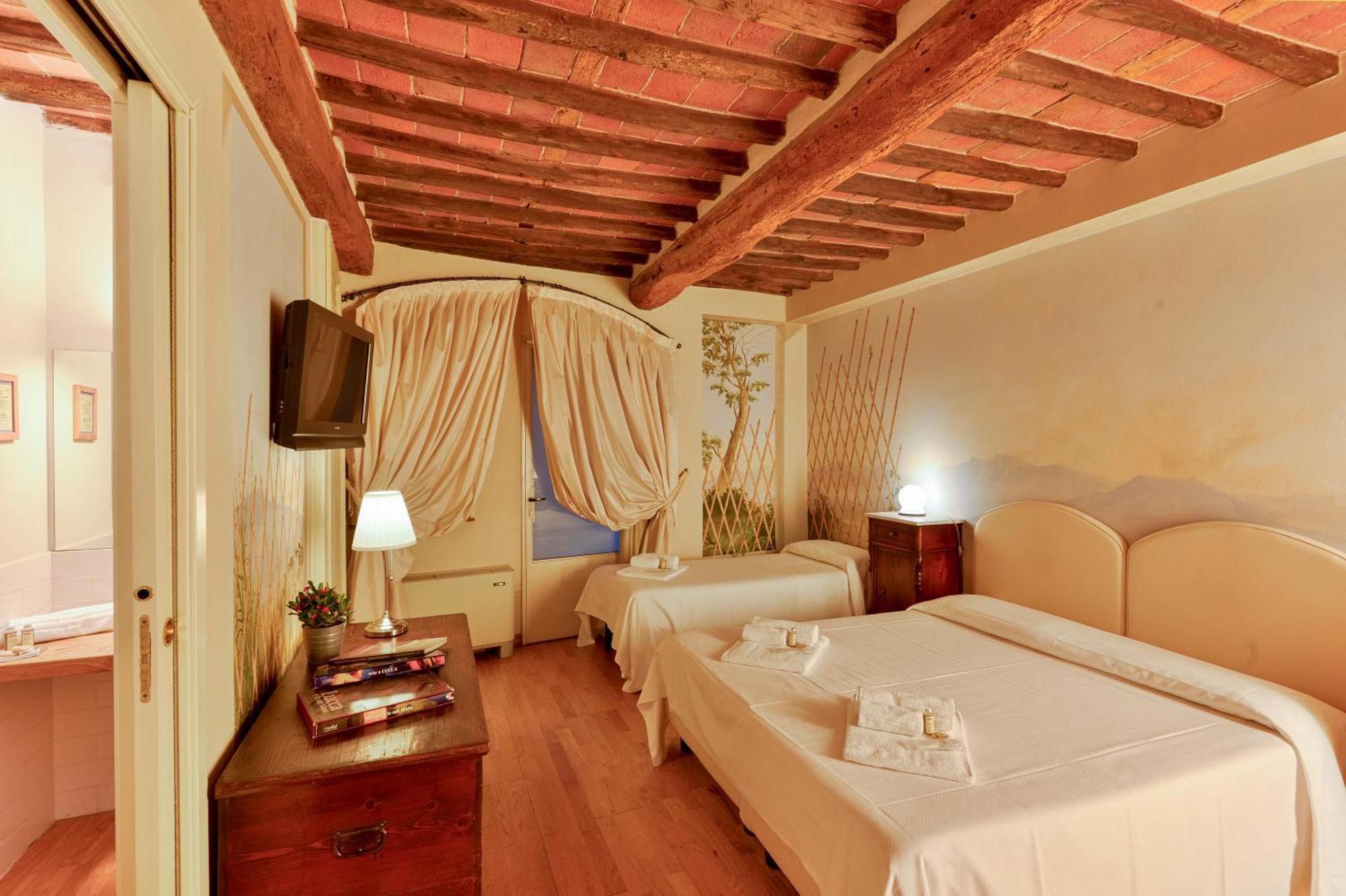 Triple Room,1380371483:JPEG
