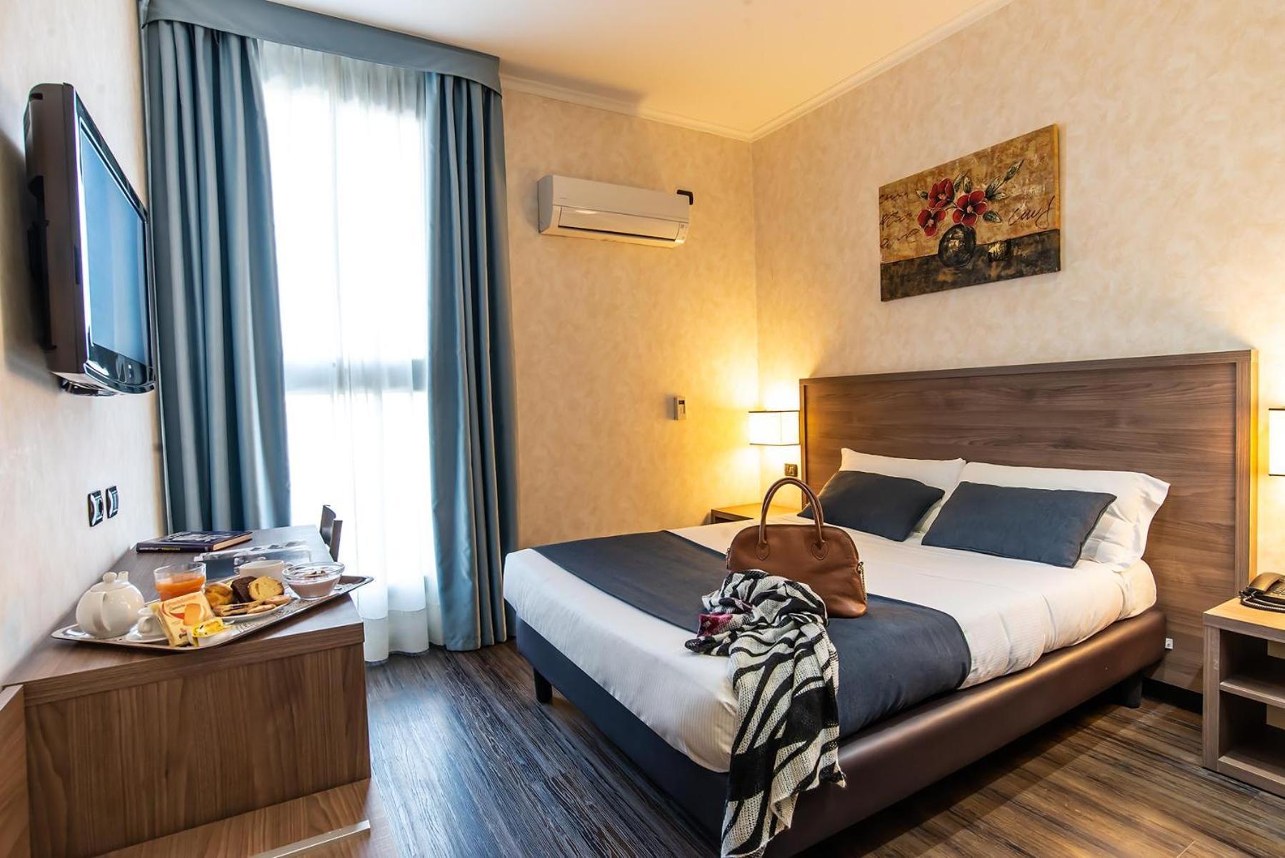 Double or Twin Room,766752223:JPEG