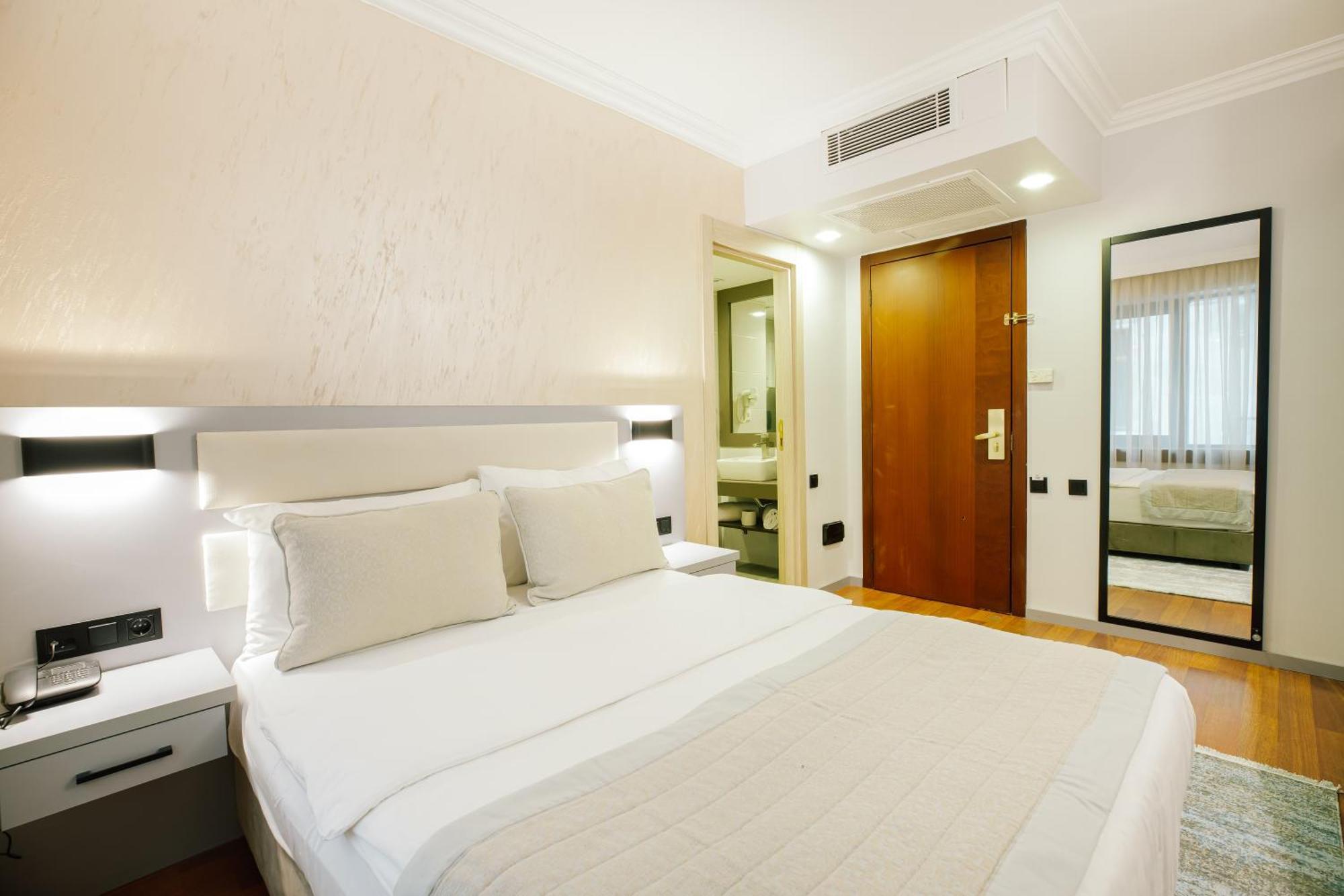 Standard Double Room,1437952819:JPEG