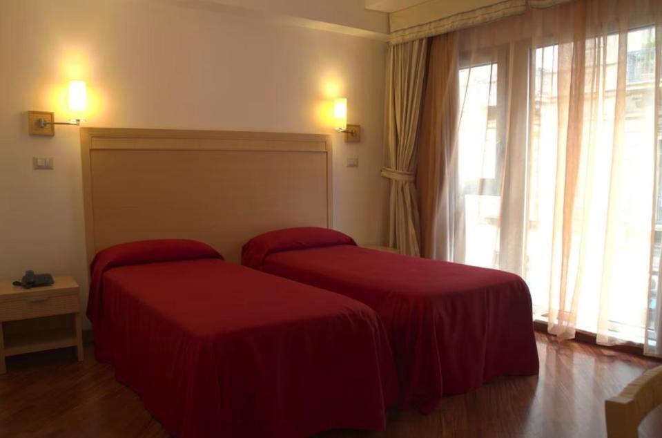 Twin Room,1274675464:JPEG