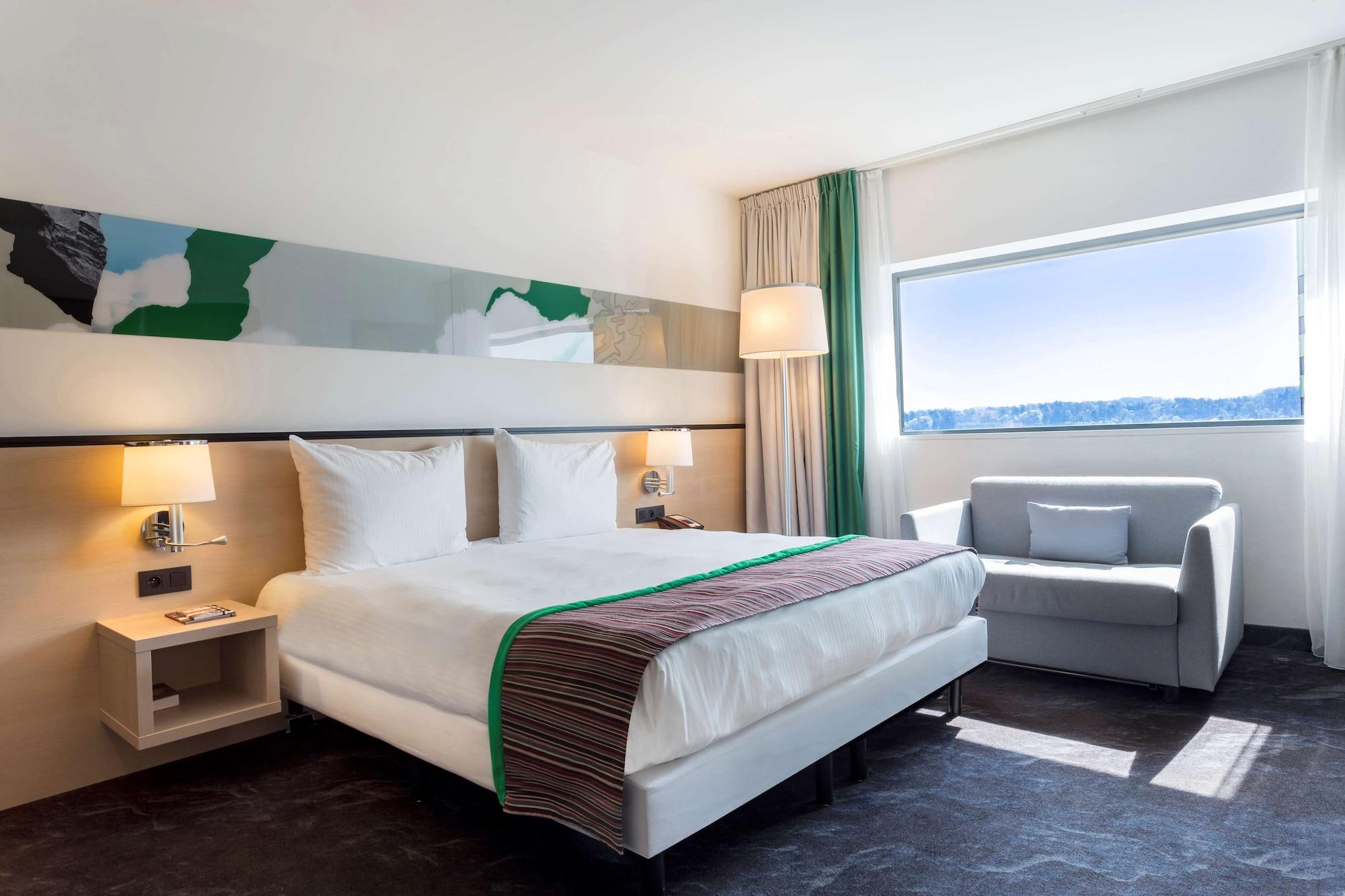 Standard Room,1209946411:JPEG