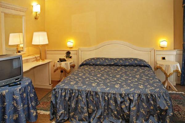 Suite Balcony,12178103:JPEG