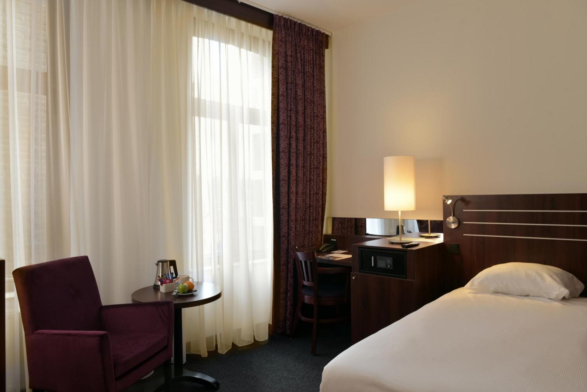 Single Room,1697774509:JPEG